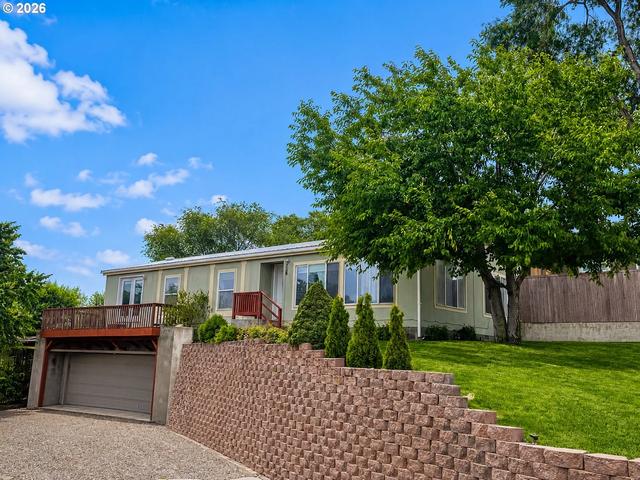 916 SW Isaac Ave, Pendleton, OR 97801