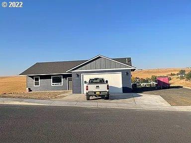 416 SW Tahoe Ave, Pendleton, OR 97801 photo 1
