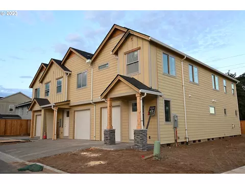 1125 Lilium Ln #L40, Canby, OR 97013