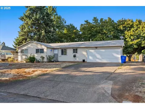 11231 S Parkland Ct, Oregon City, OR 97045