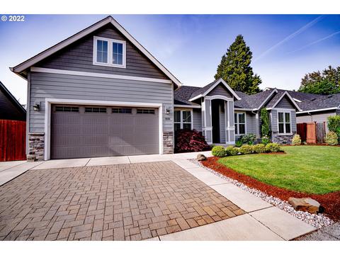 1938 Lemming Ave, Eugene, OR 97401 photo 1