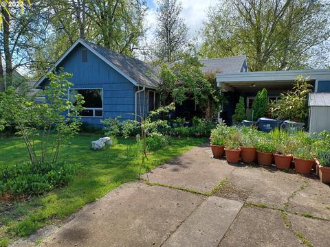 1890 Grant St, Eugene, OR 97405 photo 1