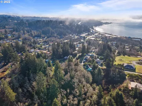 Hendricks St, Bay City, OR 97107