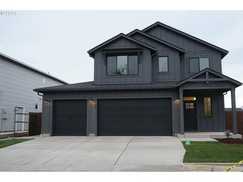 858 SE 37th St, Battle Ground, WA 98604