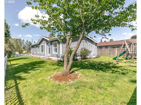 210 Section St, Molalla, OR 97038 photo 1