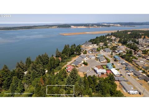 0 Seagate Ave #700, Coos Bay, OR 97420