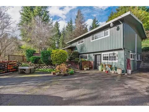 1001 W Park Roadway, Coos Bay, OR 97420