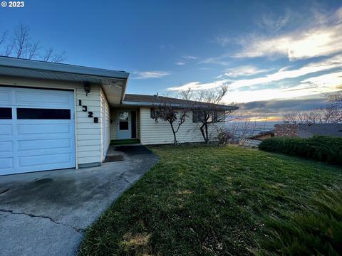 1328 NW King Ave, Pendleton, OR 97801 photo 1