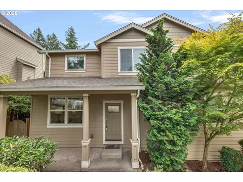 9742 SW Taylor St, Portland, OR 97225
