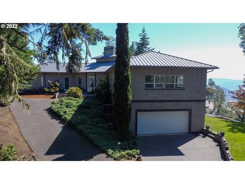 812 Black Oak Dr, Roseburg, OR 97471
