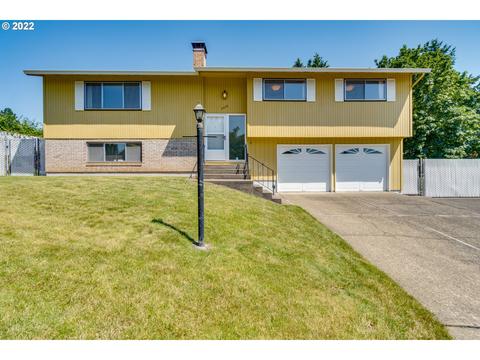 8475 Cason Ln, Gladstone, OR 97027 photo 1