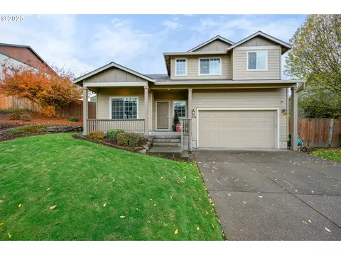 2638 SW Mt Baker St, Mcminnville, OR 97128