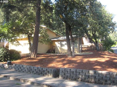 2650 Garfield St, Eugene, OR 97405 photo 1