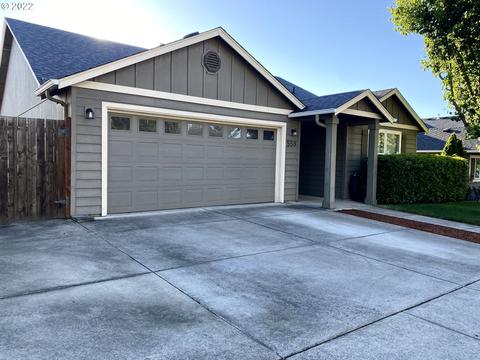 558 S 48th Pl, Springfield, OR 97478 photo 1