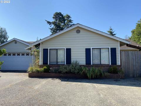 2132 24th St, Florence, OR 97439 photo 1