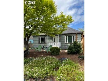 490 Foch St, Eugene, OR 97402 photo 1