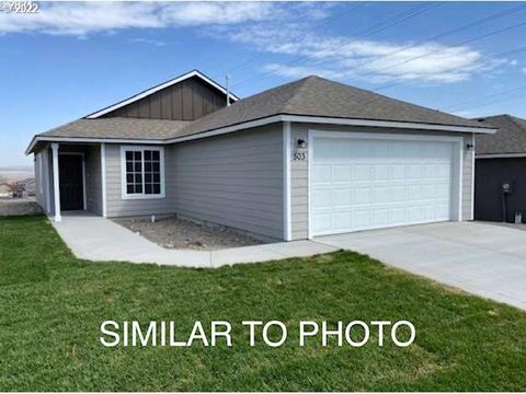 2894 High Desert Loop, Umatilla, OR 97882 photo 1