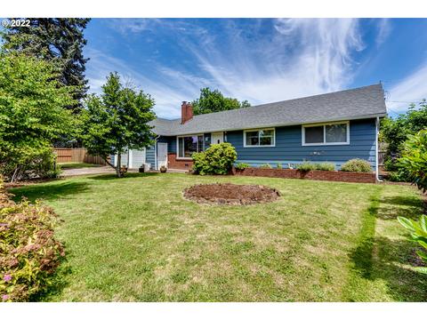 3695 Sanders St, Eugene, OR 97404 photo 1