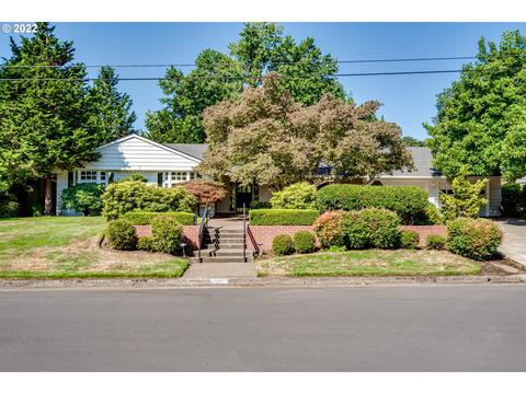 592 Fair Oaks Dr, Eugene, OR 97401 photo 1