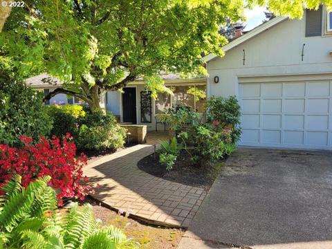 920 Lariat Dr, Eugene, OR 97401 photo 1