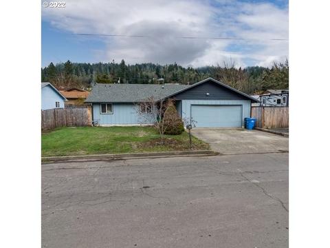 763 E Third Ave, Sutherlin, OR 97479 photo 1