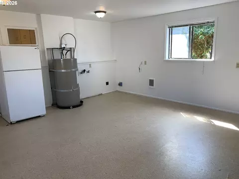 Other - 218 S 19th St, Springfield, OR 97477 photo 3 of 7