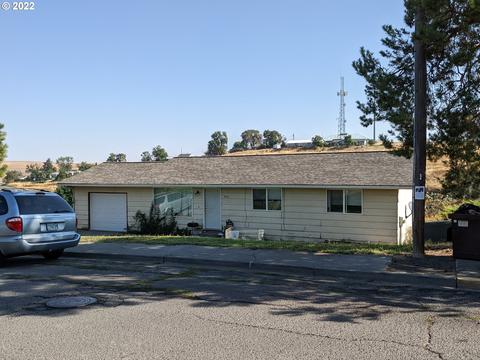 906 SE 2nd St, Pendleton, OR 97801 photo 1