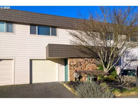 2727 Gateway St #47, Springfield, OR 97477