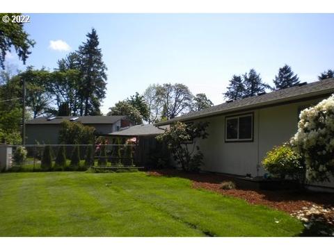 3241 Crocker Rd, Eugene, OR 97404 photo 1