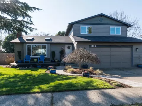 1936 SW 3rd Dr, Gresham, OR 97080 photo 1