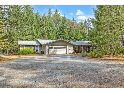 3217 Riverbanks Rd, Grants Pass, OR 97527