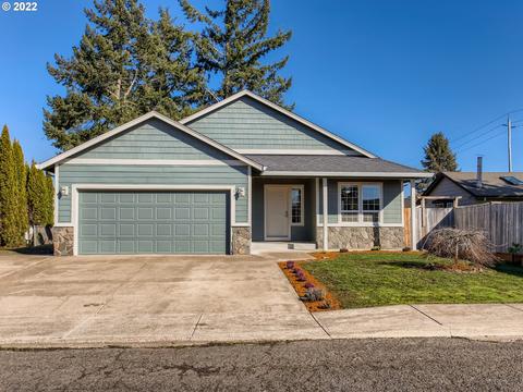 827 E 4th St, Molalla, OR 97038 photo 1