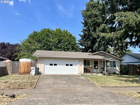 1370 Candlelight Dr, Eugene, OR 97402 photo 1