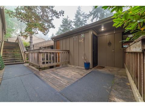 214 Trailside Loop, Eugene, OR 97405 photo 1