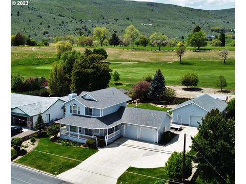 495 Foothill Dr, Baker City, OR 97814