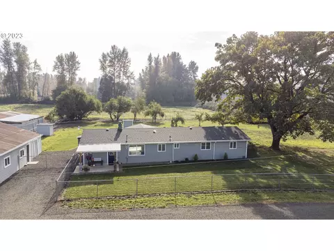 30558 Compton Ln, Junction City, OR 97448