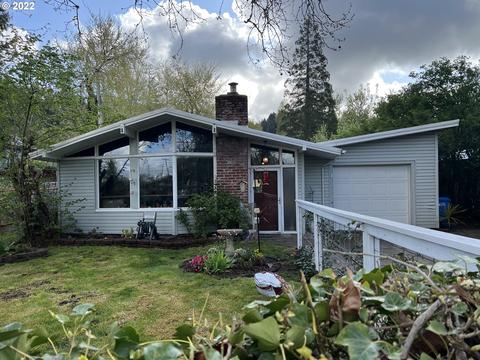 3815 E Amazon Dr, Eugene, OR 97405 photo 1