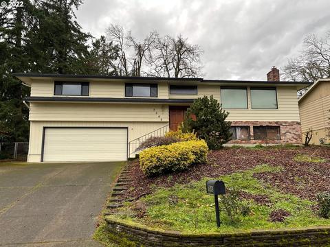 7545 Ridge Dr, Gladstone, OR 97027 photo 1