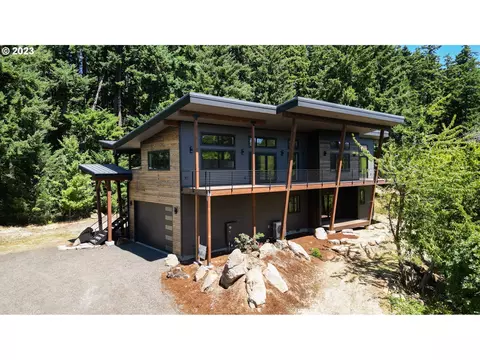 1340 Promise Ln, White Salmon, WA 98672