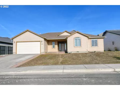 1734 SW 3rd St, Pendleton, OR 97801 photo 1