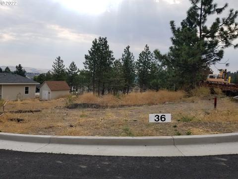 W 15th St, The Dalles, OR 97058