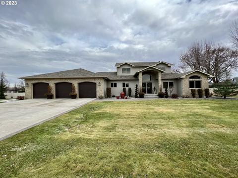 1045 SE 8th St, Hermiston, OR 97838