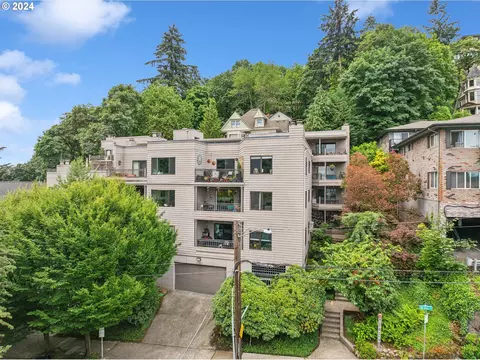 1320 SW Hall St #304, Portland, OR 97201