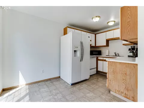 Kitchen - 112 Lea Ave, Eugene, OR 97404 photo 1 of 7