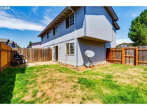 Exterior - 112 Lea Ave, Eugene, OR 97404 photo 3 of 5