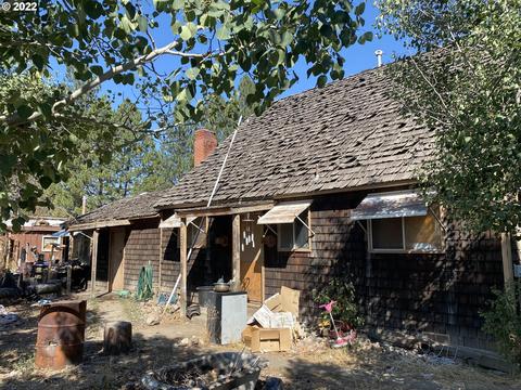 207 E Main St, Ukiah, OR 97880 photo 1