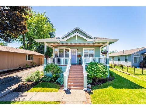 38634 Hood St, Sandy, OR 97055 photo 1