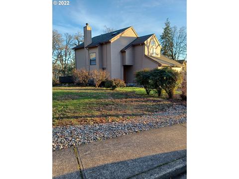 7630 Ridgewood Dr, Gladstone, OR 97027 photo 1