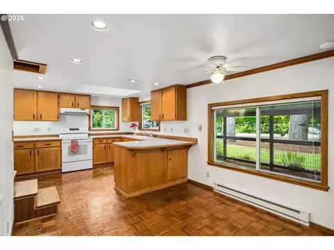 38669 E Cedar Flat Rd, Springfield, OR 97478 photo 8