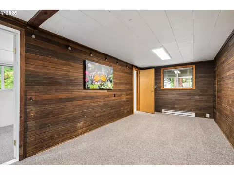 38669 E Cedar Flat Rd, Springfield, OR 97478 photo 15